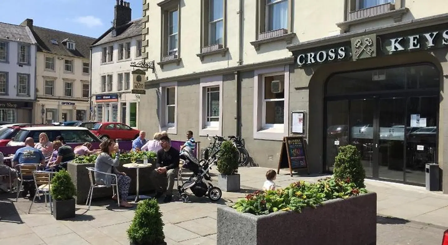 Cross Keys Hotel, Kelso EXTERIOR