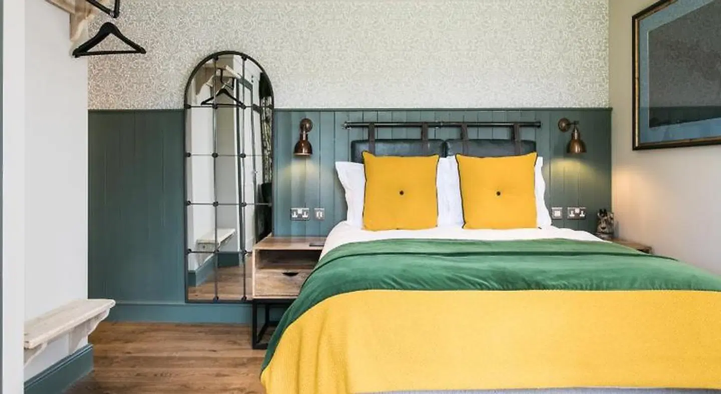 The Green Dragon Inn ROOM_EXAMPLE