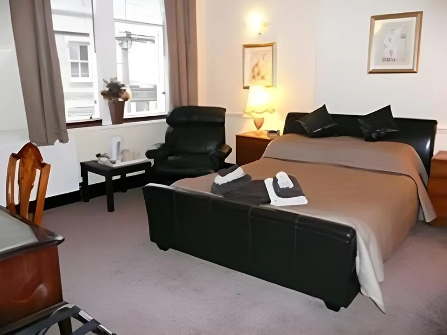 The Black Bull inn ROOM_EXAMPLE