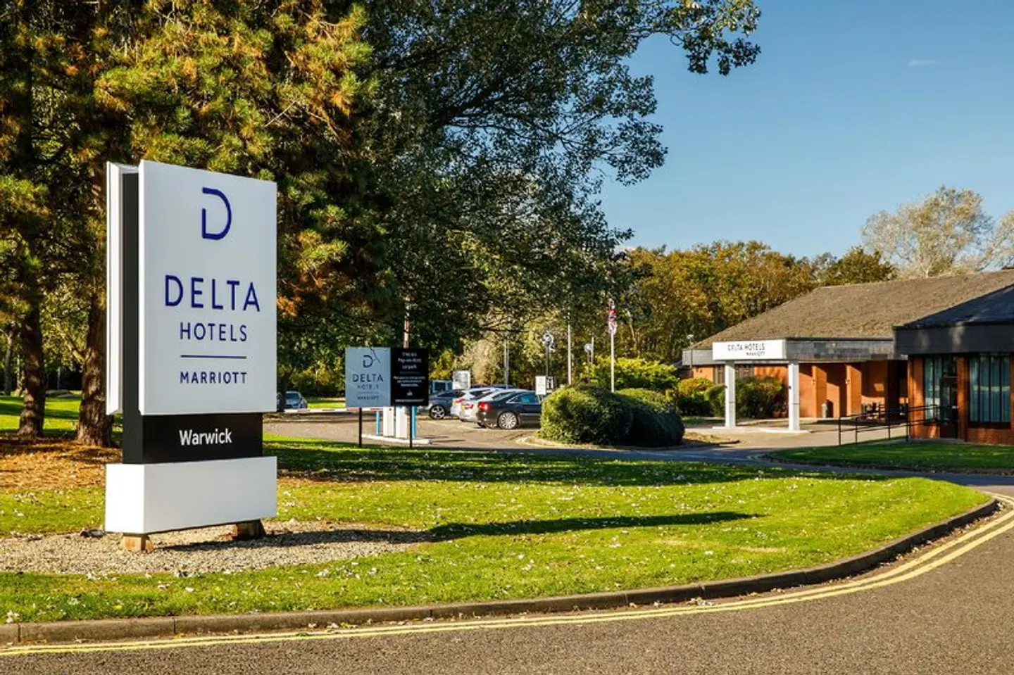 Delta Hotels by Marriott Warwick Garten