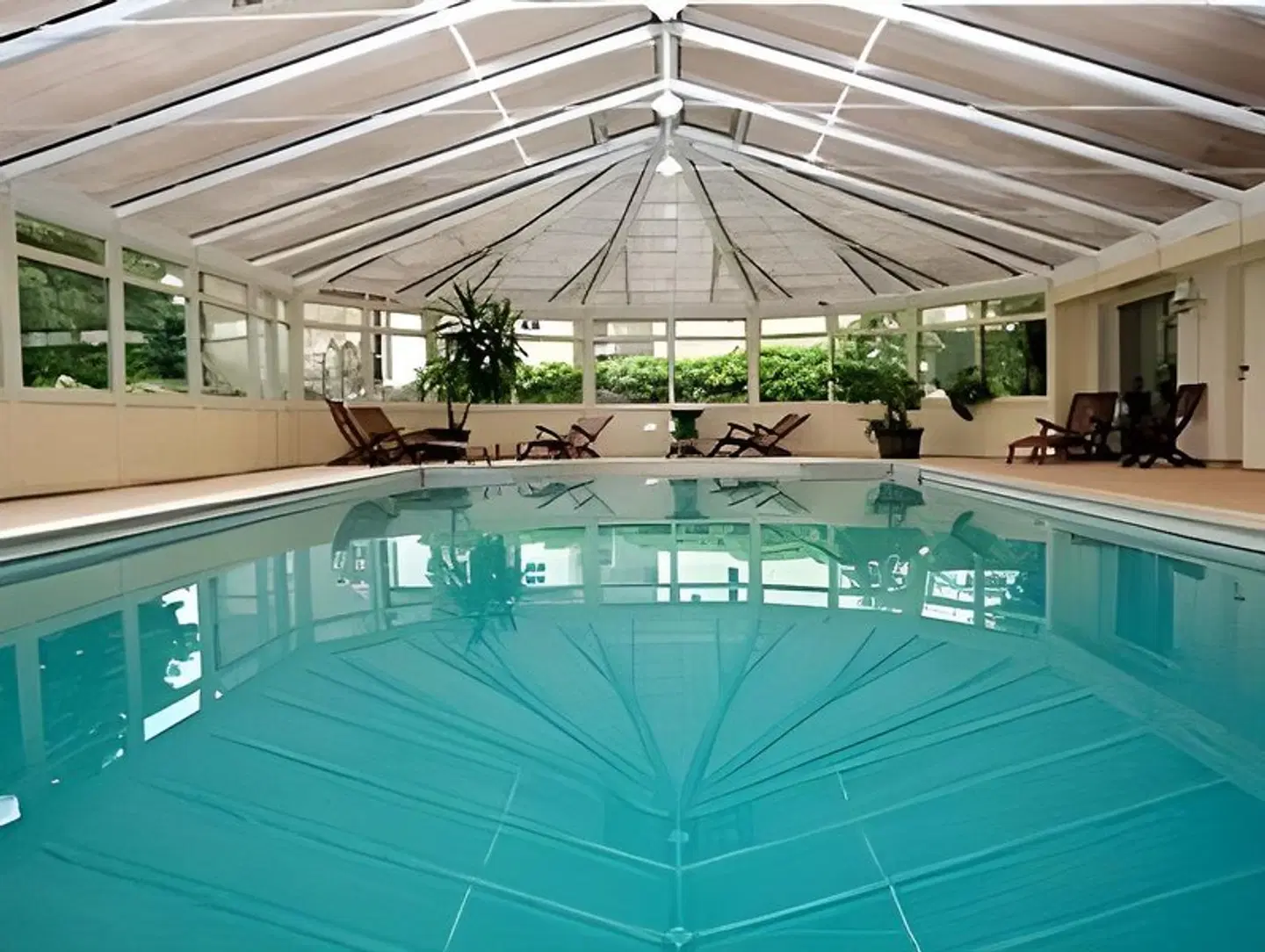 Burythorpe House Hallenbad