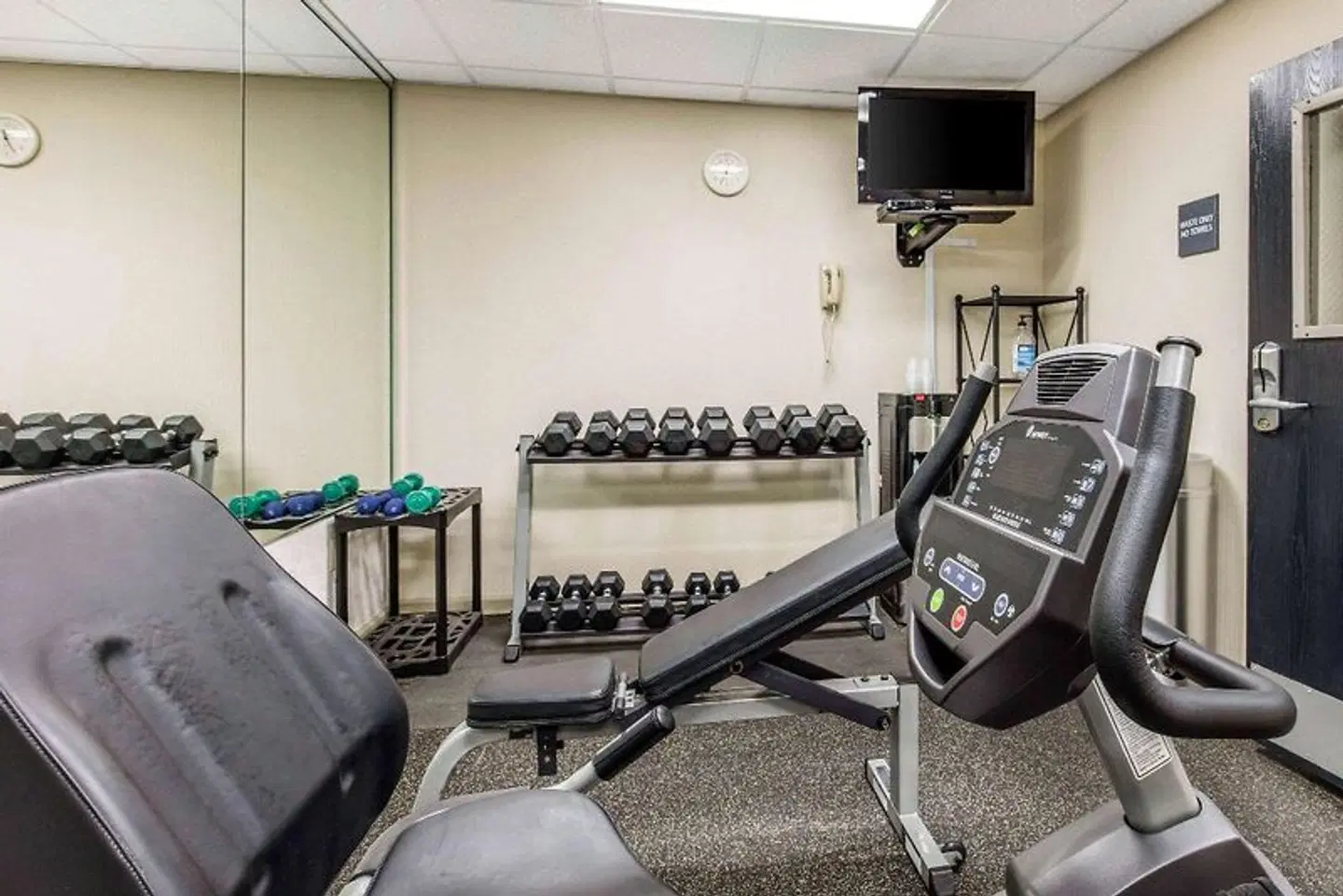 Quality Inn Airport I-240 SPORTS_AND_LEISURE