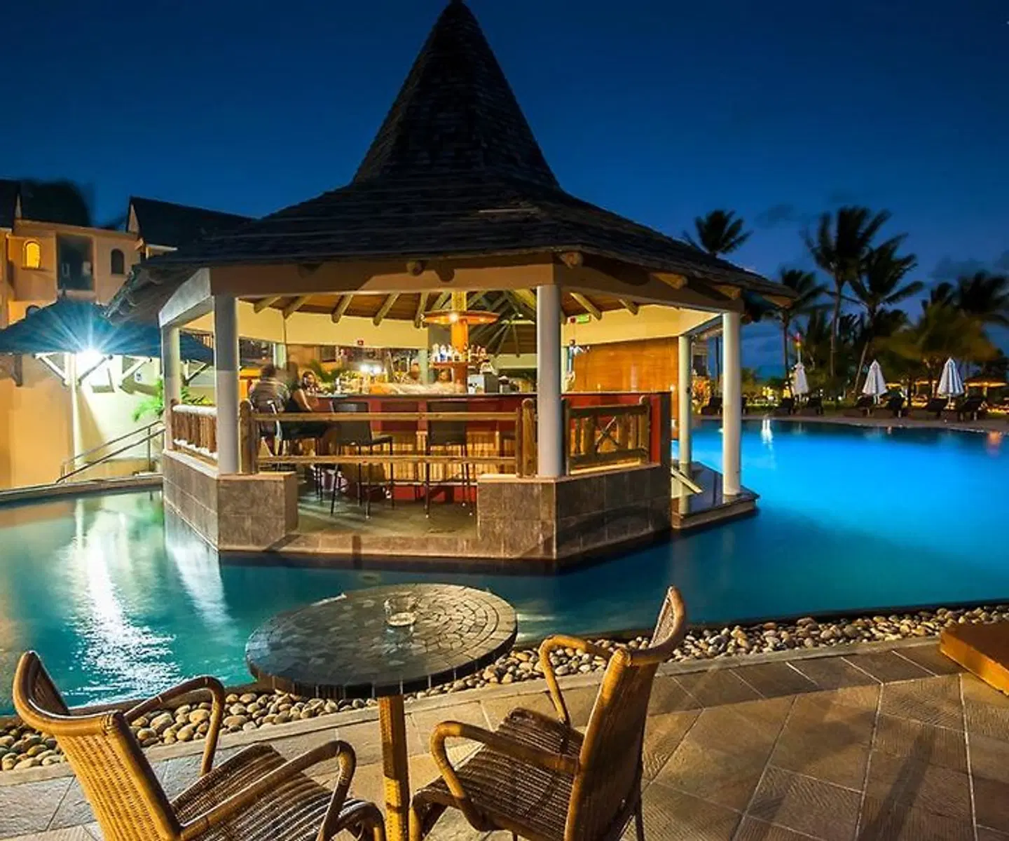 Jalsa Beach Hotel & Spa OUTDOOR_POOL