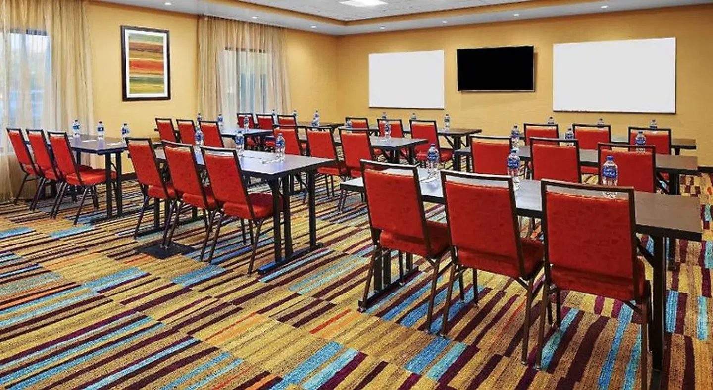 Fairfield by Marriott Inn & Suites Fresno Yosemite International Airport Konferenz
