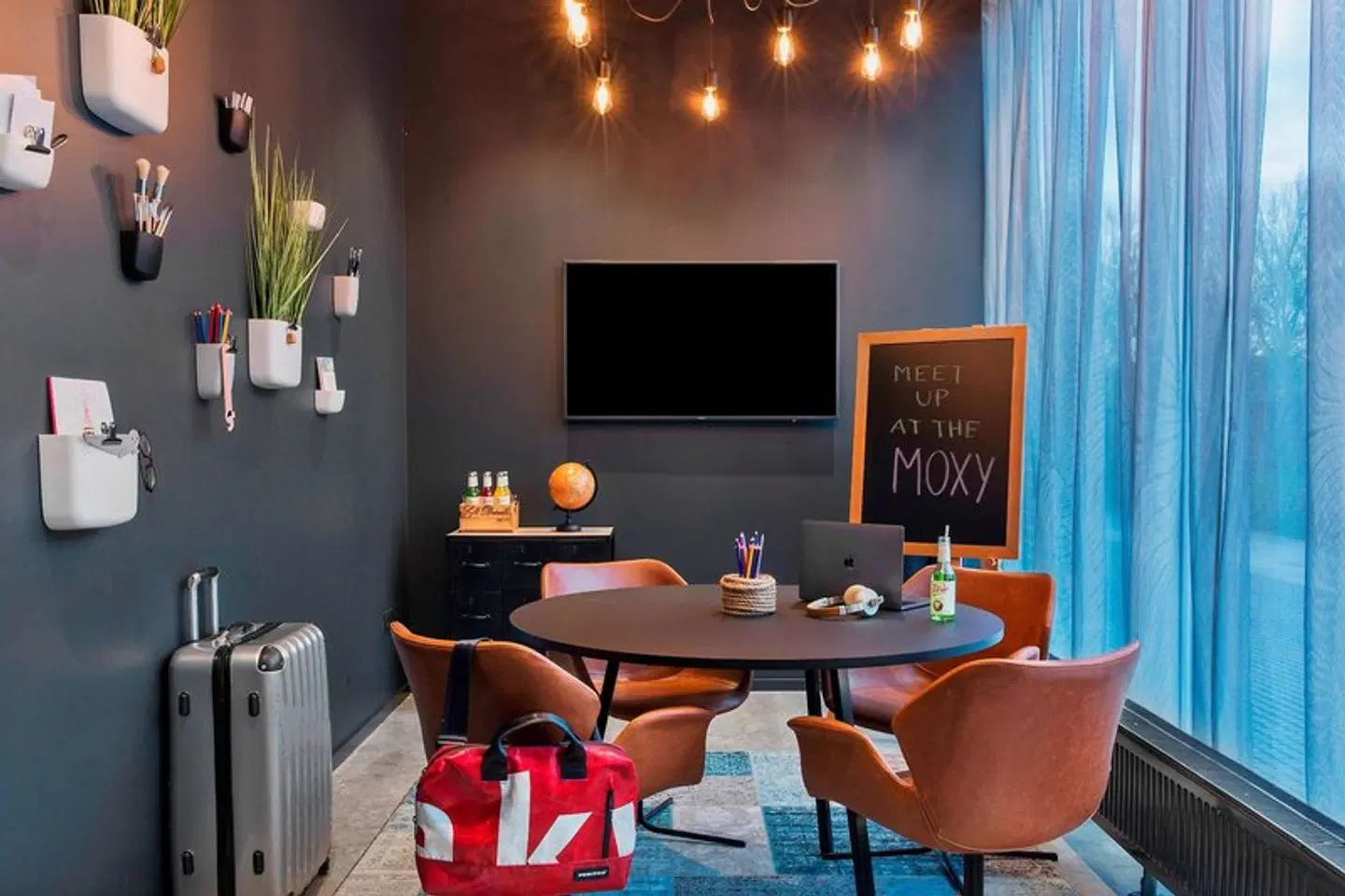 Moxy Copenhagen Sydhavnen Restaurant