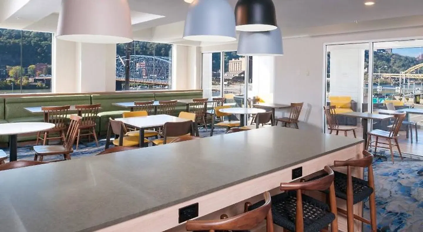 Fairfield by Marriott Inn & Suites Pittsburgh Downtown Badezimmer