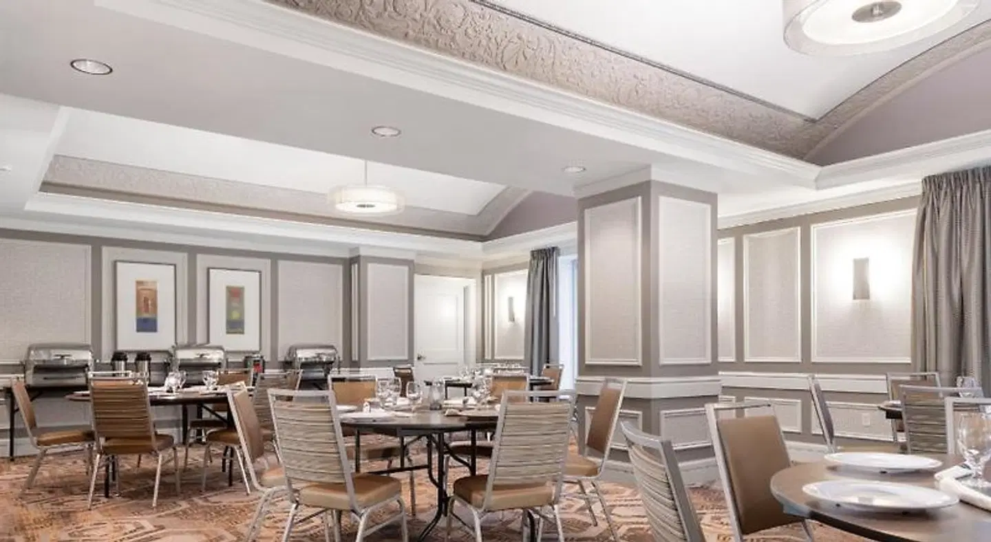 Courtyard by Marriott St. Louis Downtown/Convention Center Restaurant