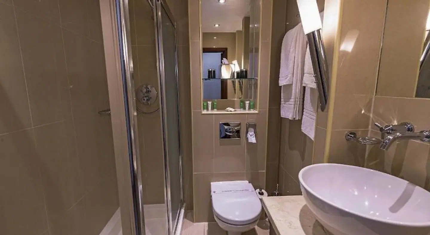 Hyde Park International - Member of Park Grand London Badezimmer