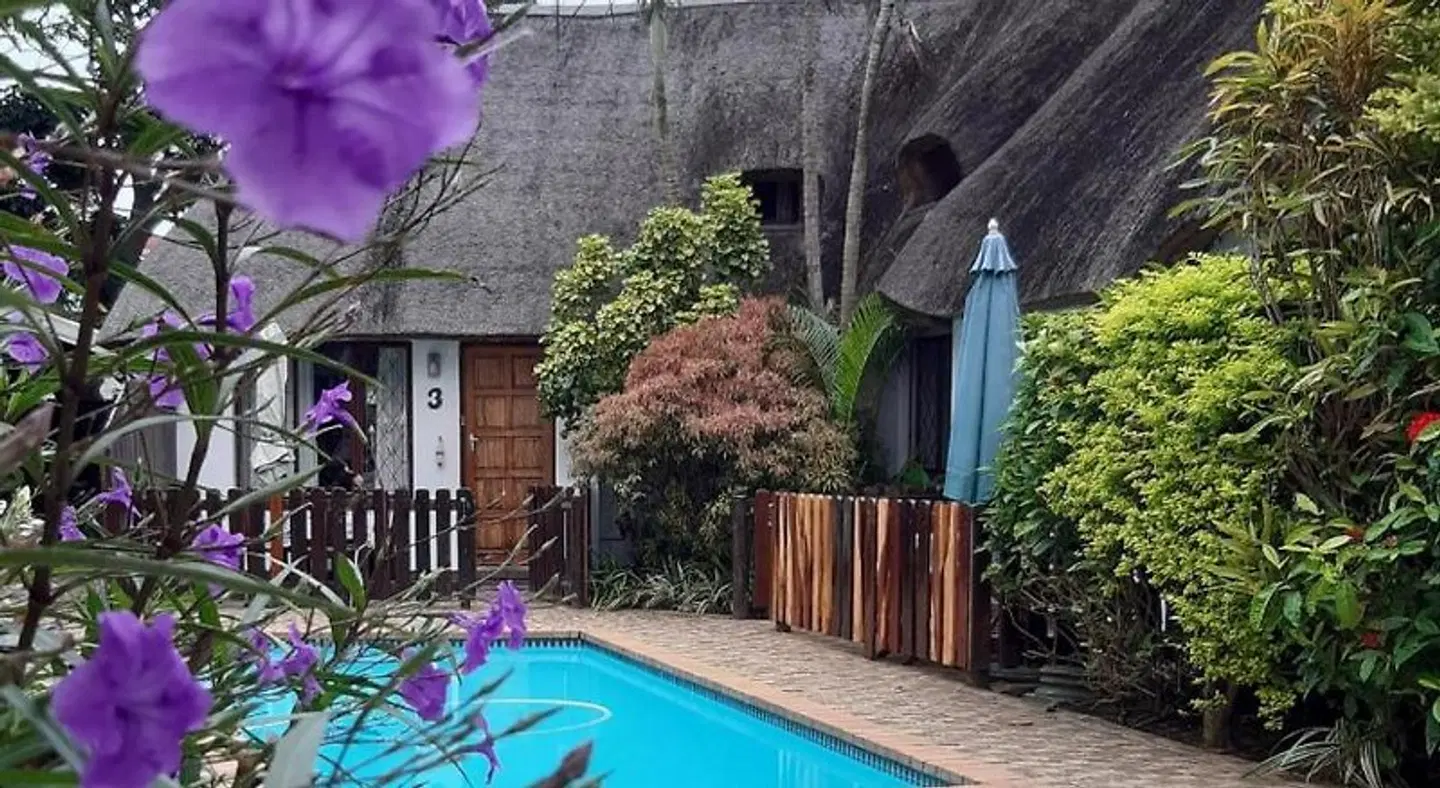 Emerald Cove OUTDOOR_POOL