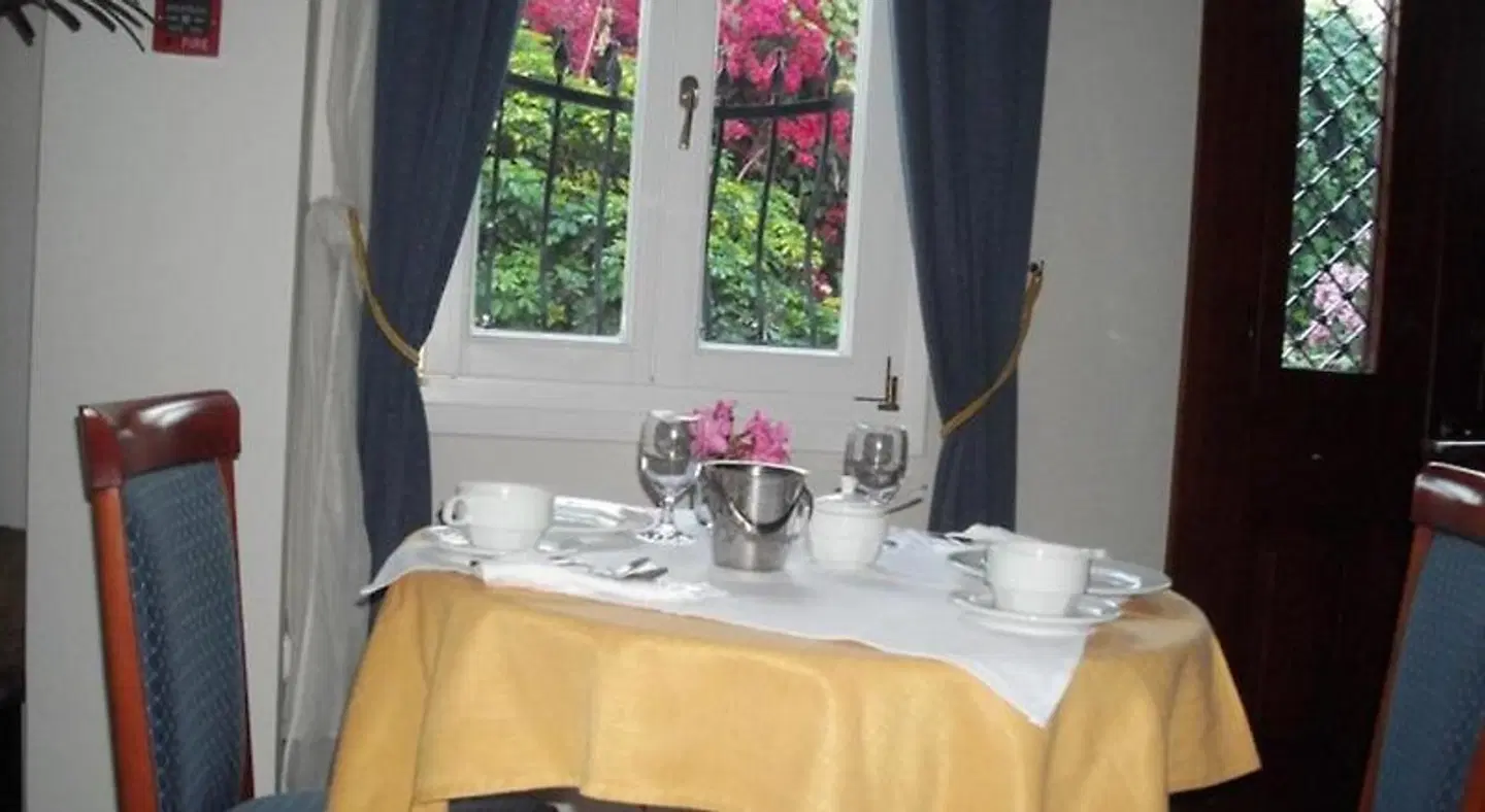 Aegli Badezimmer