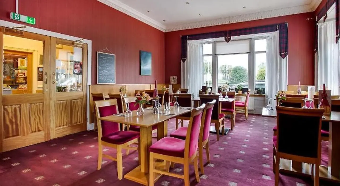 Oyo Glen Park Hotel Restaurant