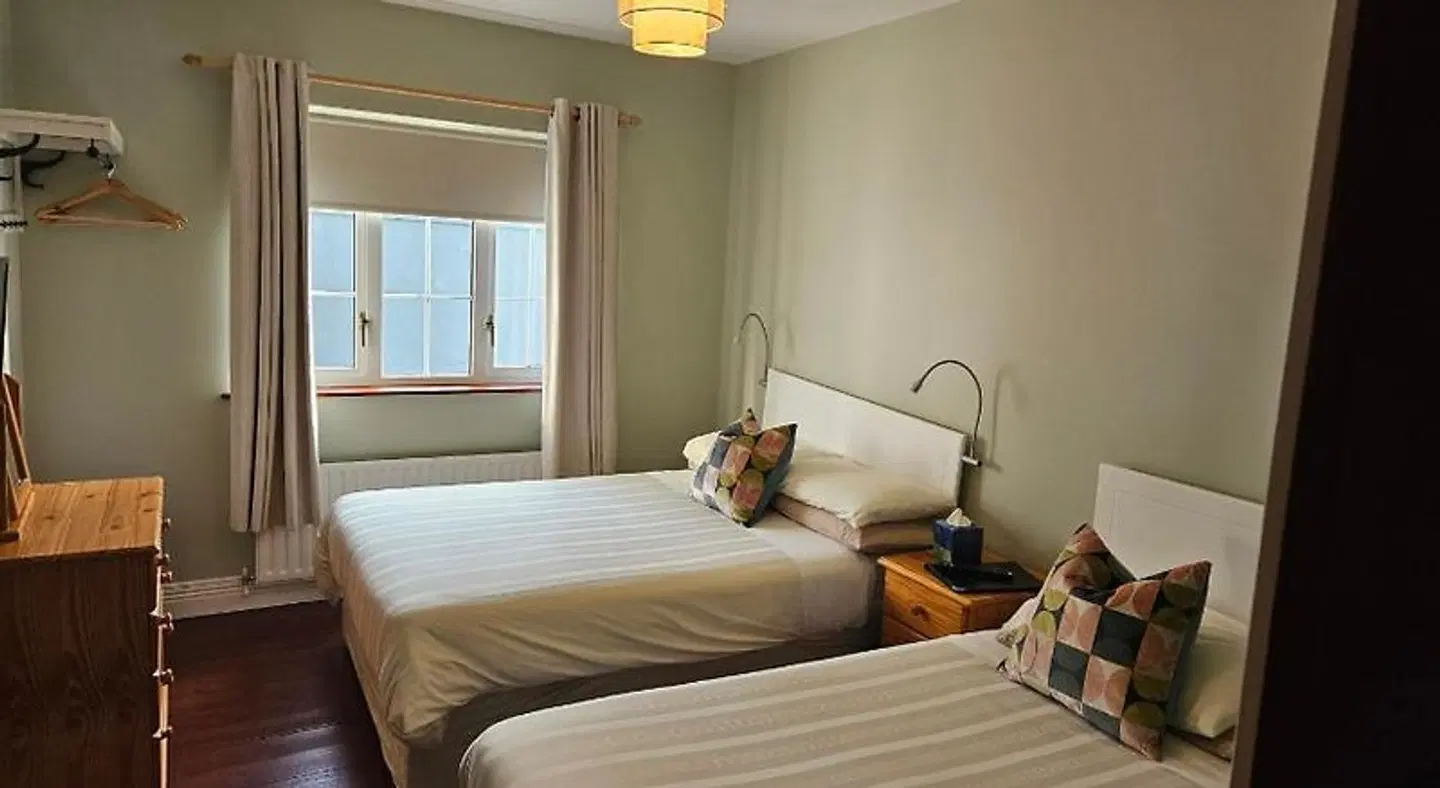 Dergfield House B&B ROOM_EXAMPLE