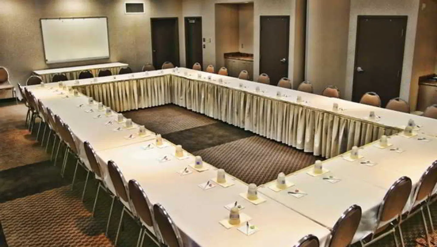 Humphry Inn and Suites Konferenz