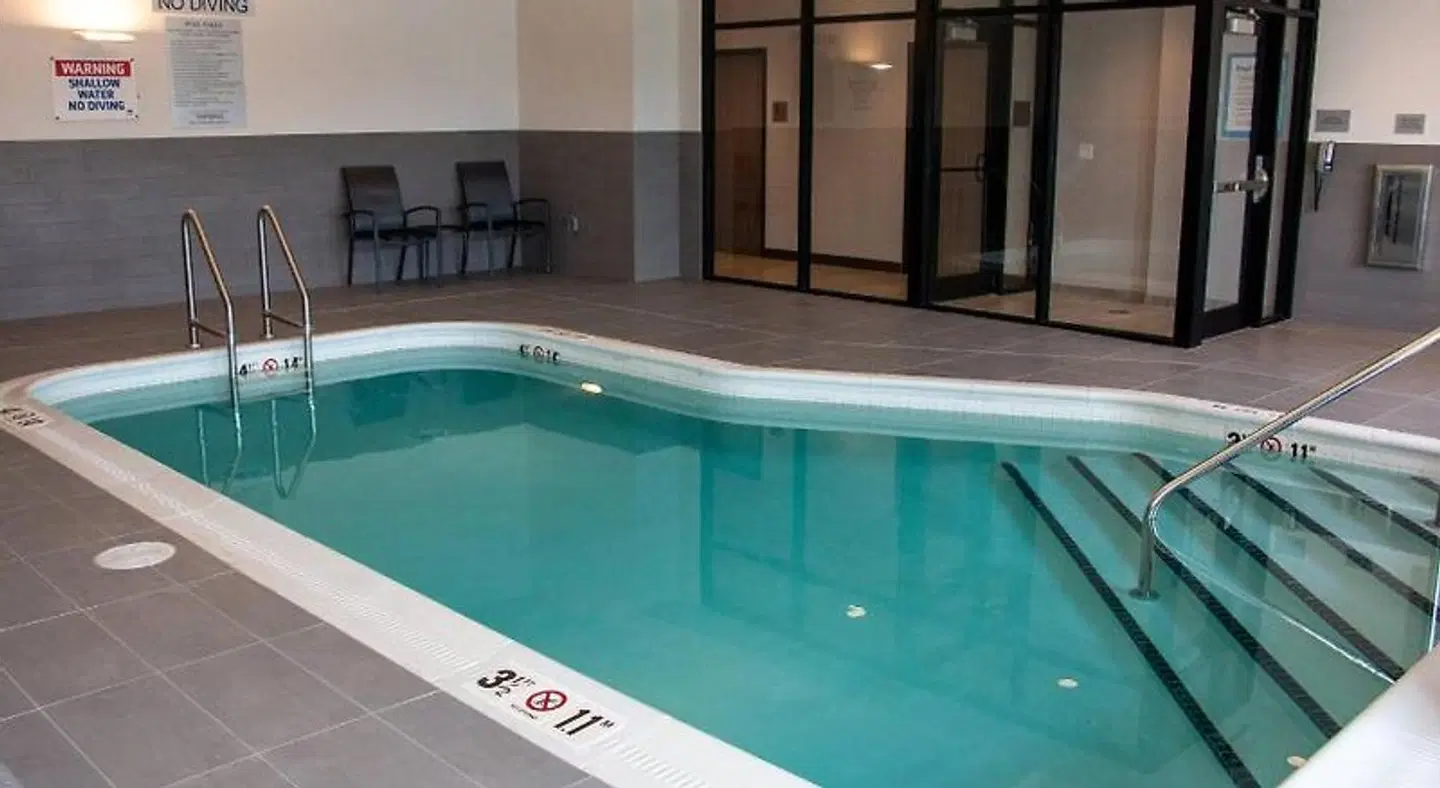 Fairfield by Marriott Inn & Suites Davenport Quad Cities Hallenbad
