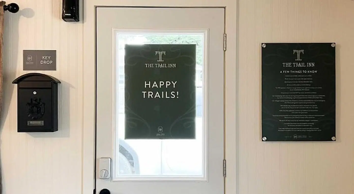 The Trail Inn - Melita, Manitoba - HWY 83/ HWY 3 Konferenz