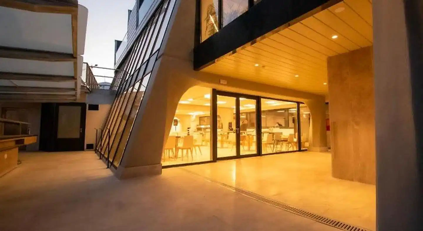 E-kilibrio Hotel & Apart-Suites Aussenansicht