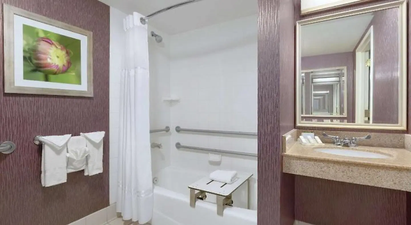 Hilton Garden Inn Springfield, IL Badezimmer