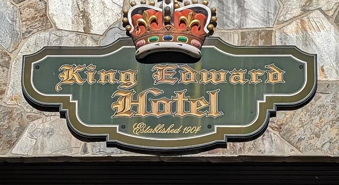 King Edward Hotel MODEL_IMPRESSION