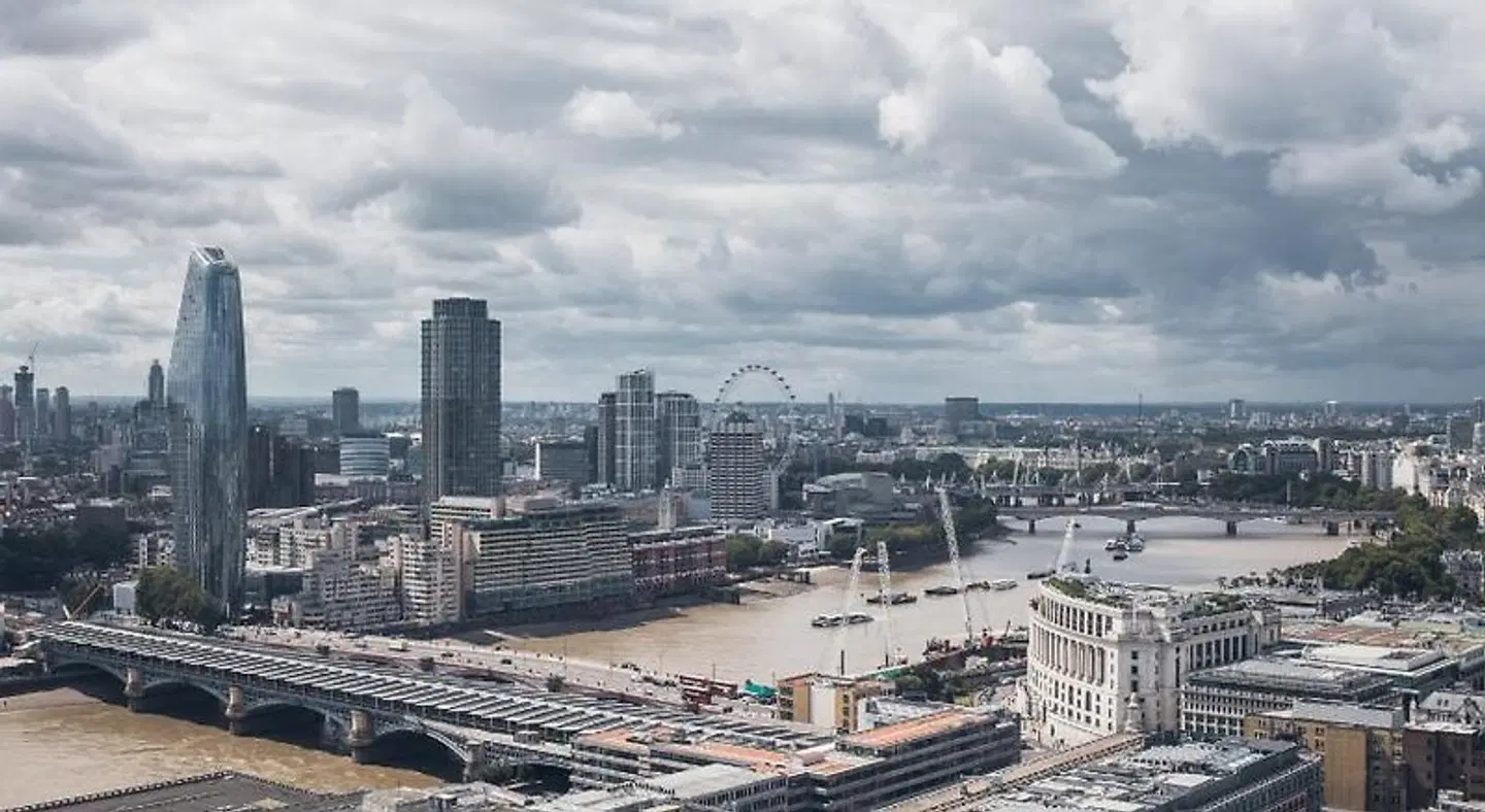 citizenM London Victoria Station Strand