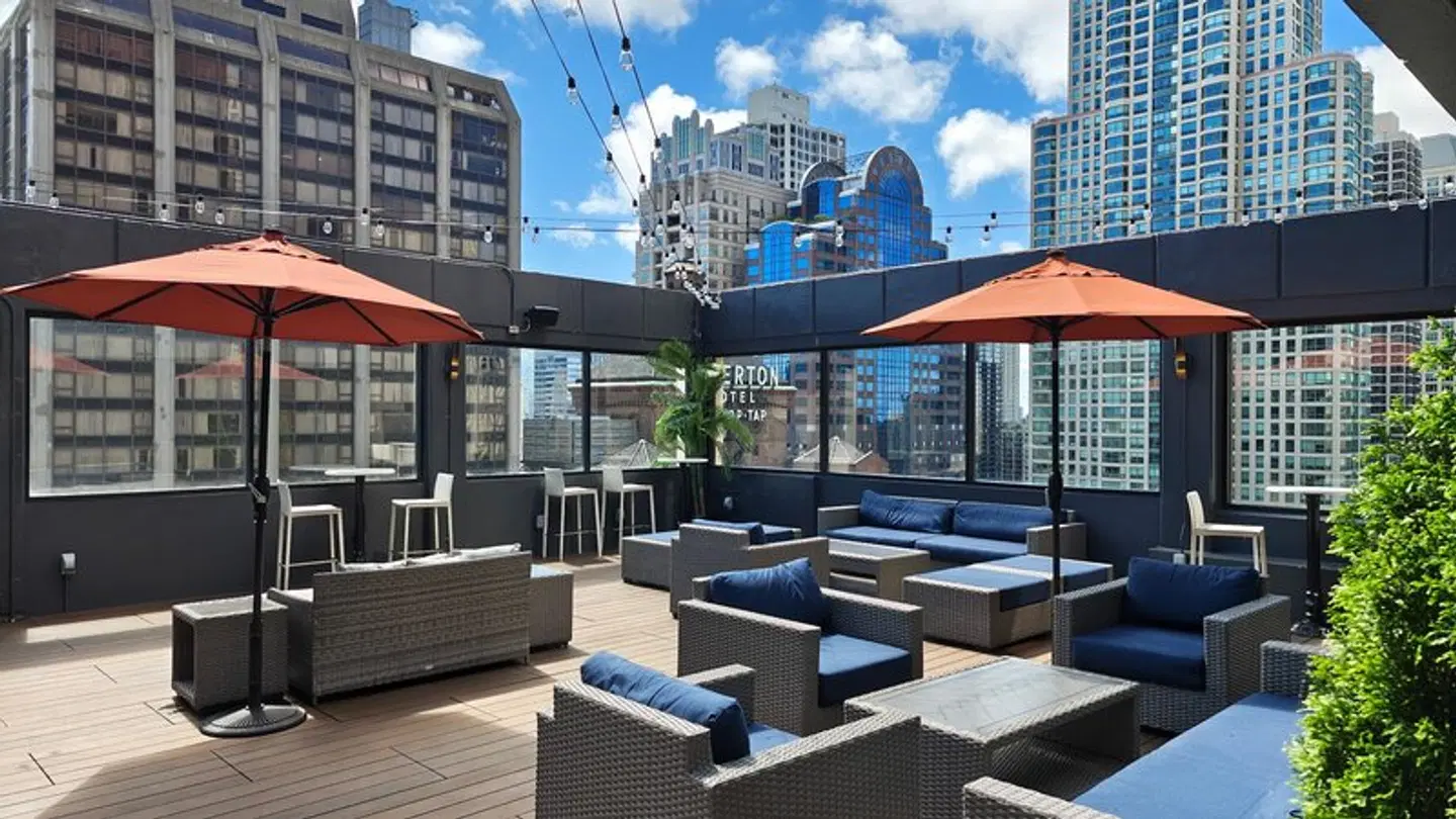 The Chicago Hotel Collection - Magnificent Mile Hotel & Suites Terrasse