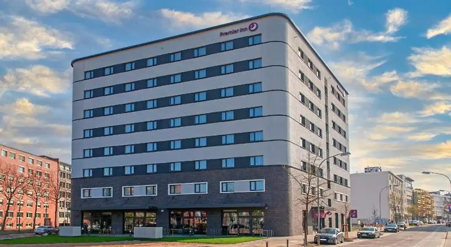 Premier Inn Saarbrücken City Congresshalle Hotel Aussenansicht