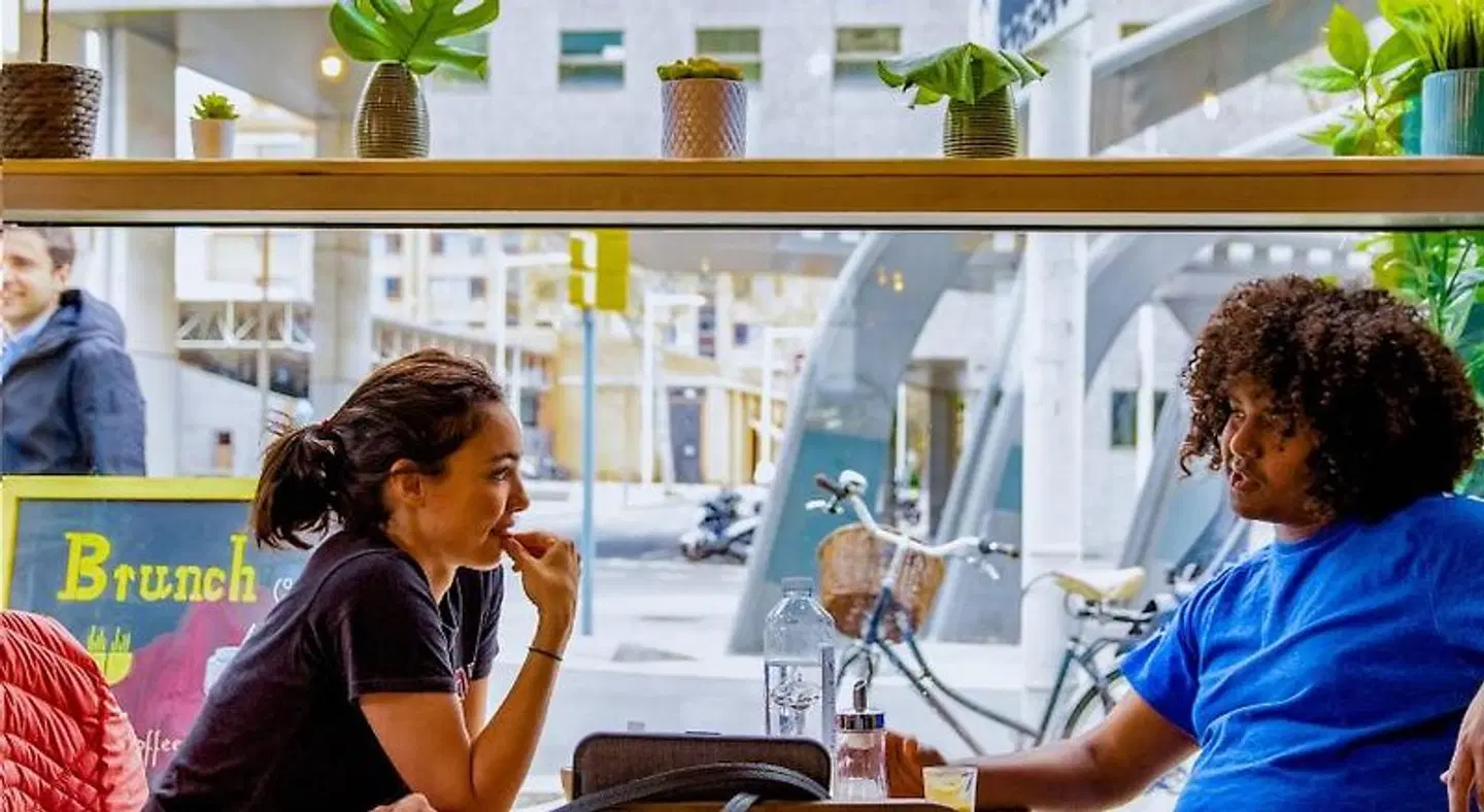 Unite Hostel Barcelona PEOPLE