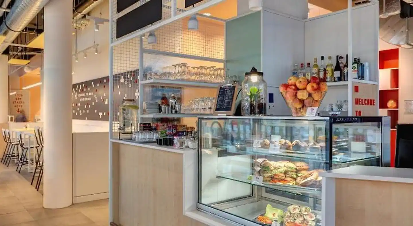 MEININGER Hotel Heidelberg Hauptbahnhof Bar