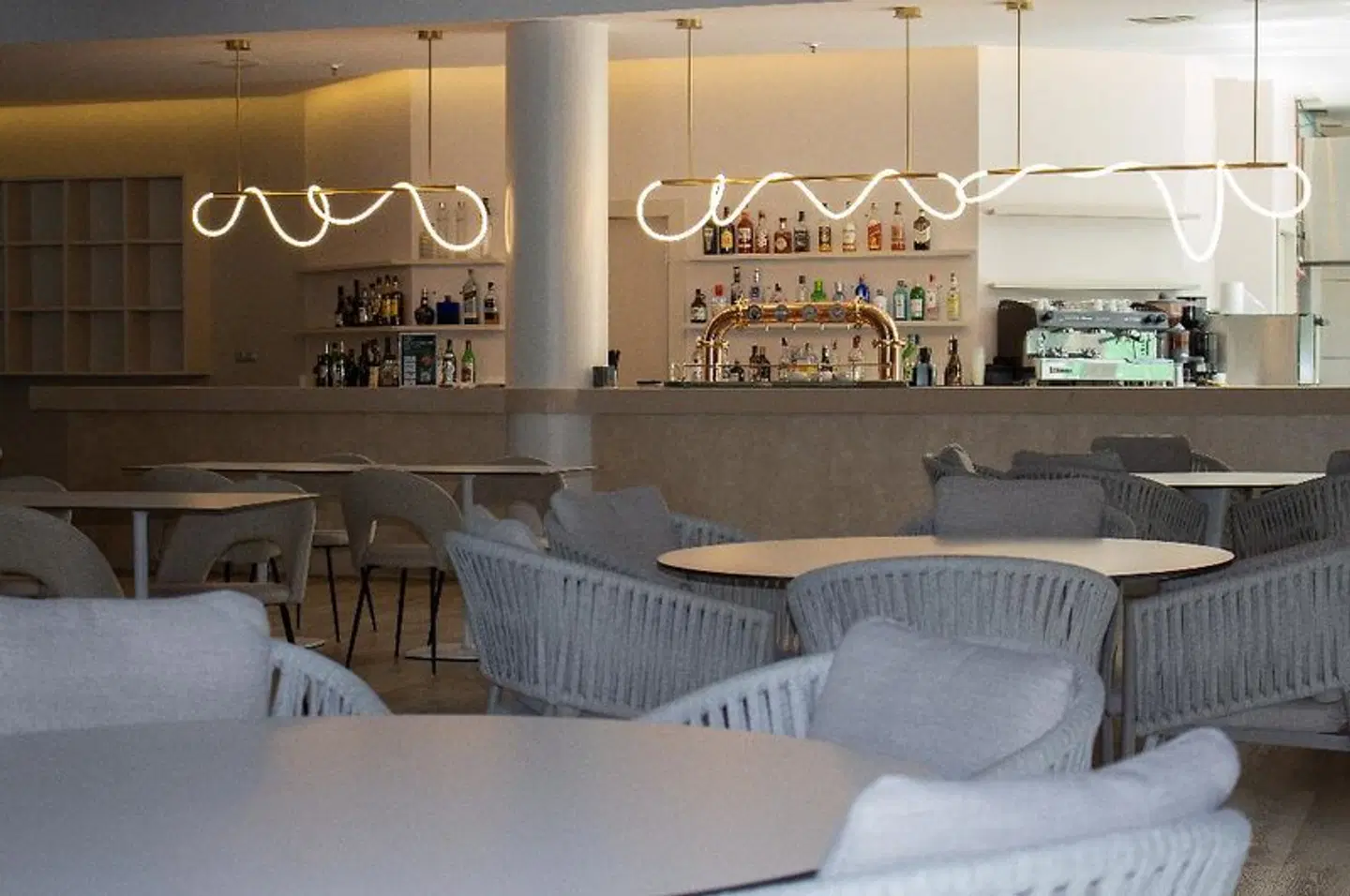 AR Diamante Beach Spa Bar