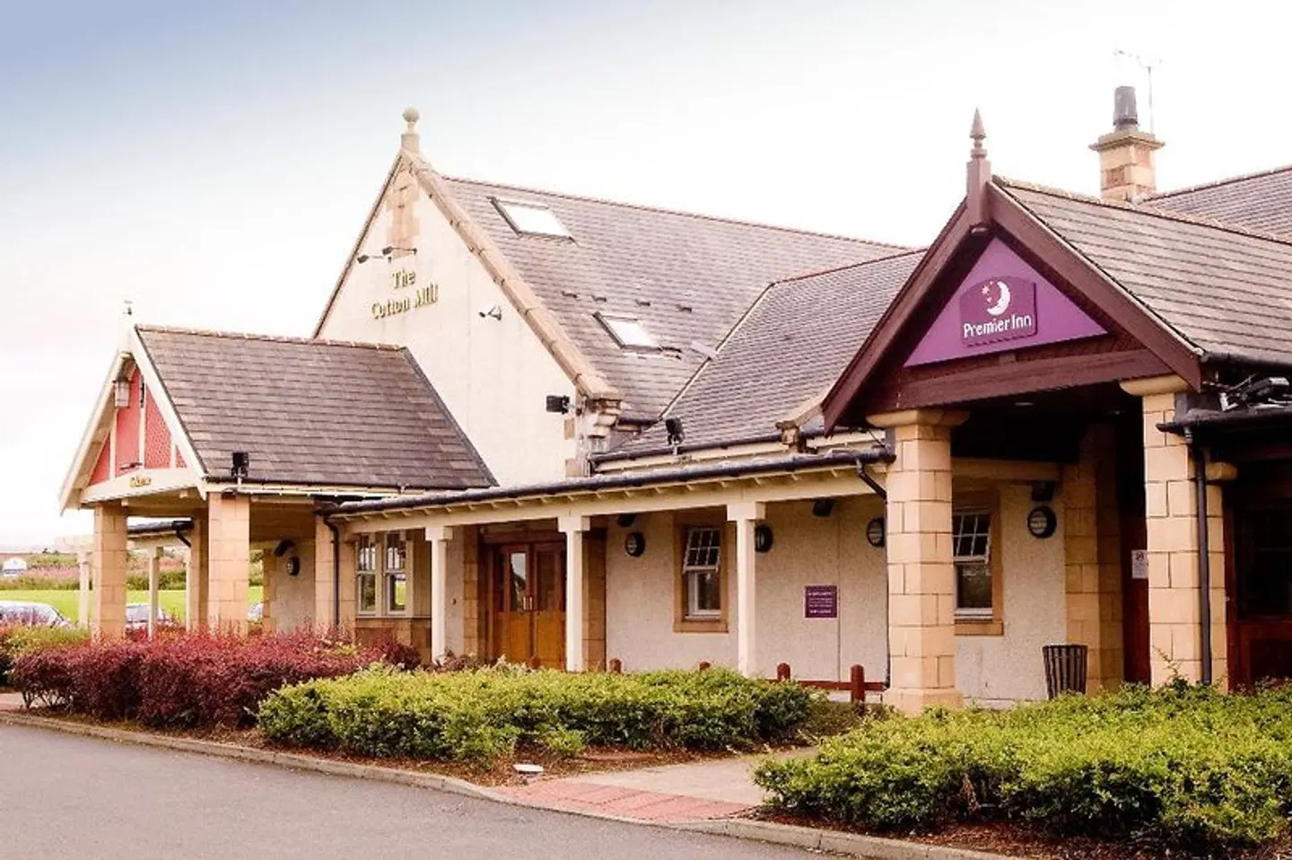 Premier Inn Kilmarnock EXTERIOR