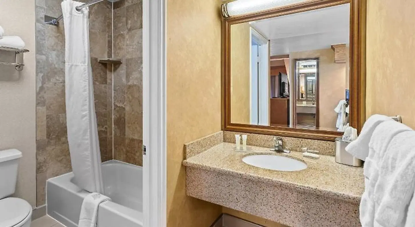 Radisson Hotel Salt Lake City Airport Badezimmer