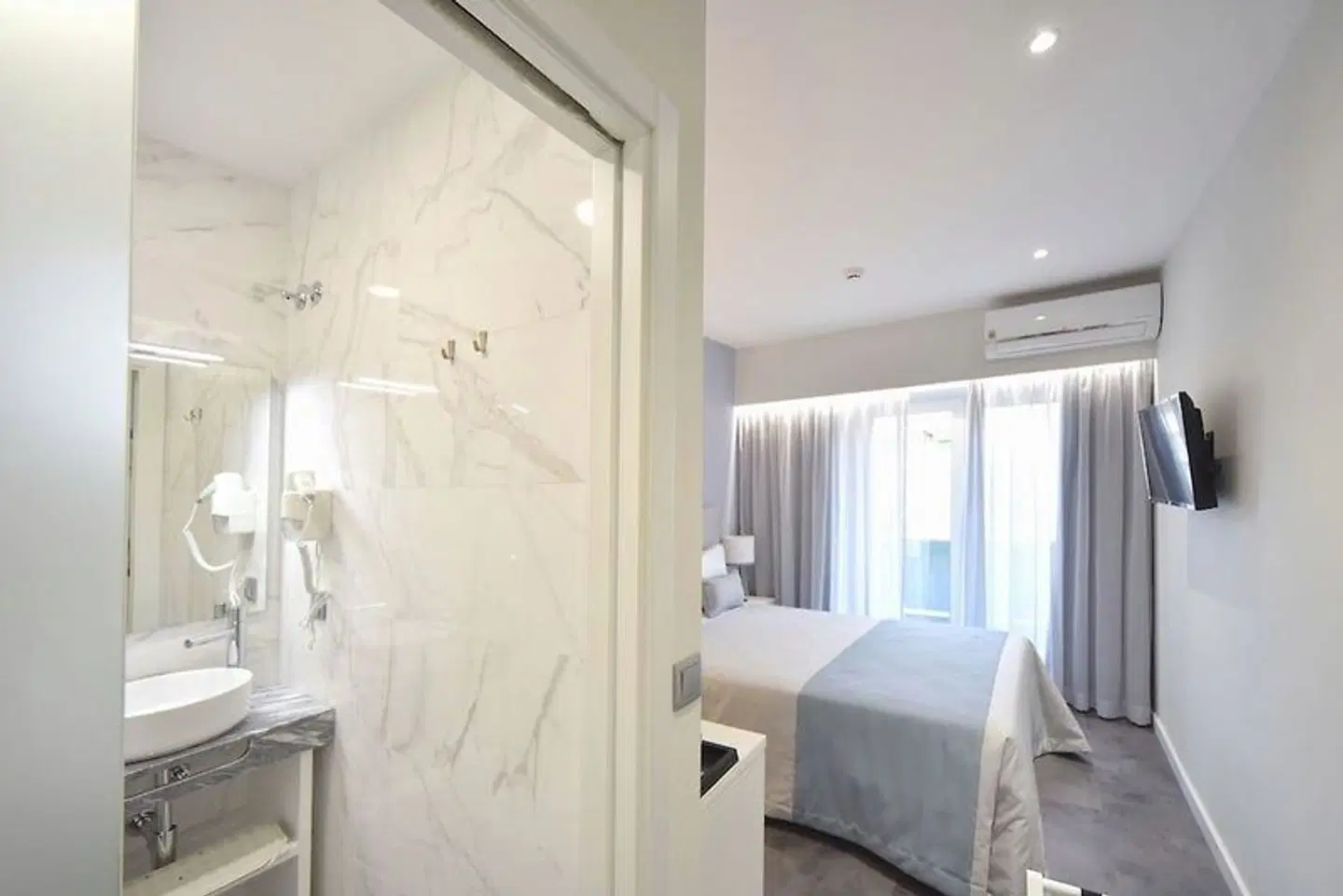 My Charm Lisbon Suites ROOM_EXAMPLE