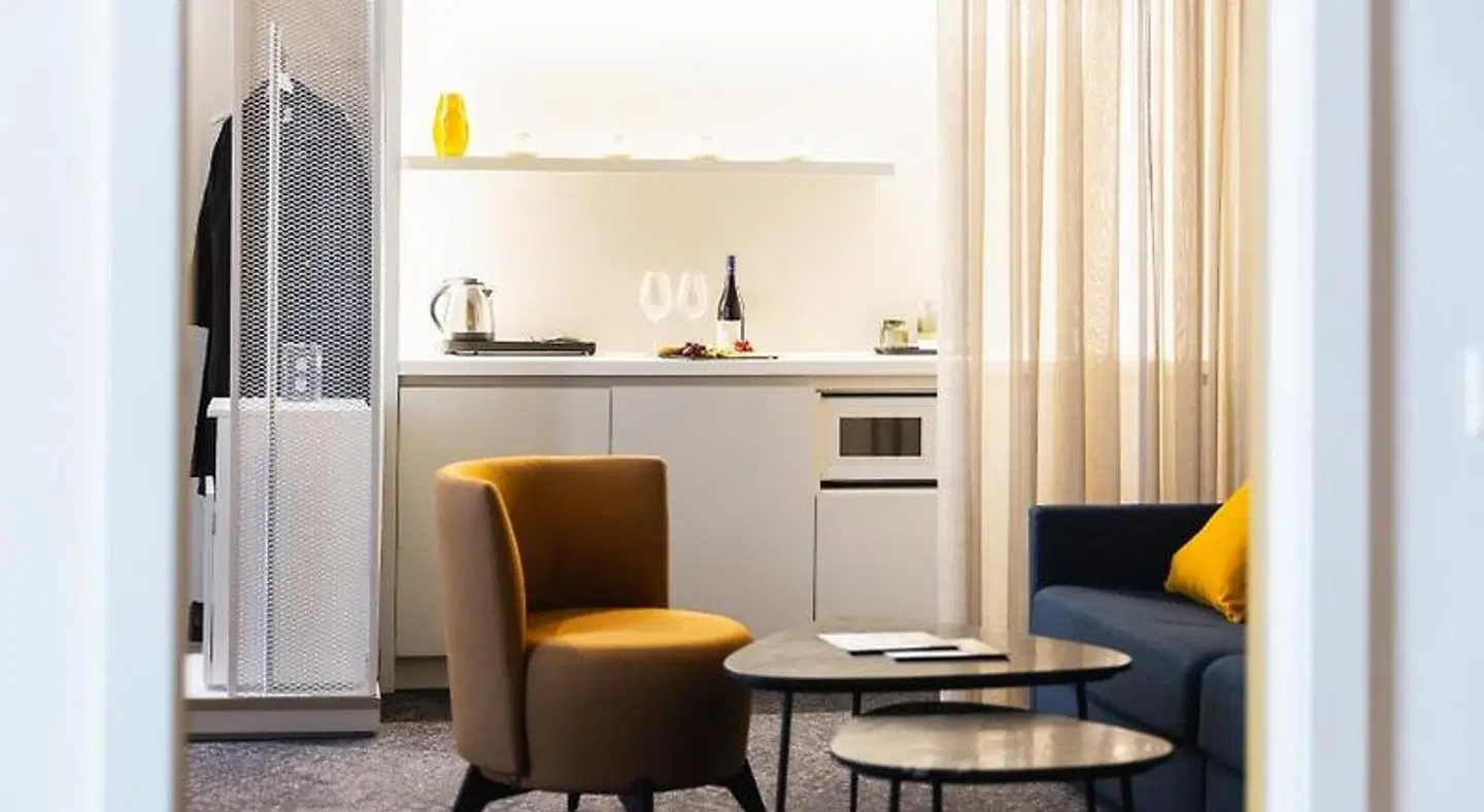 HiLight Suites Hotel ROOM_EXAMPLE