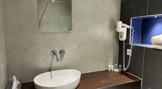 Xo Hotels Blue Square Badezimmer