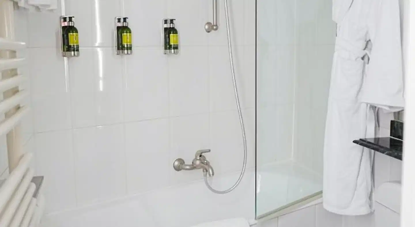 Elysées Régencia Badezimmer