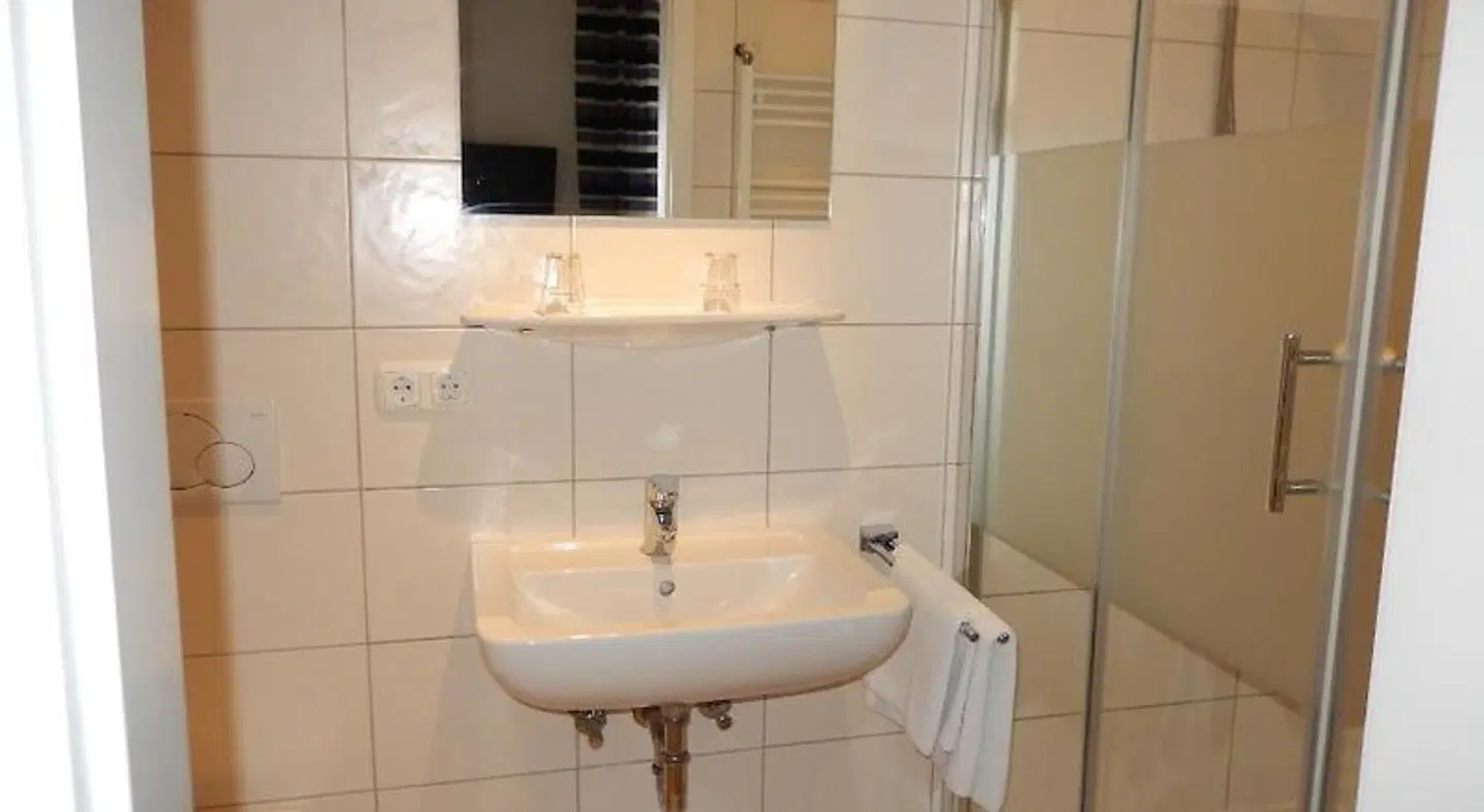 Wilder Mann Badezimmer