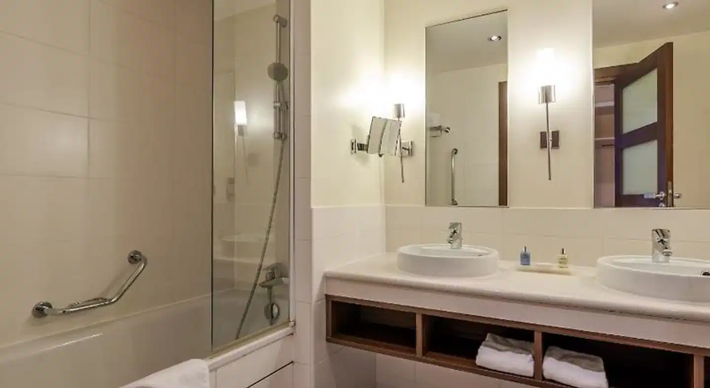 Radisson Blu Hotel Paris, Marne-La-Vallee Badezimmer