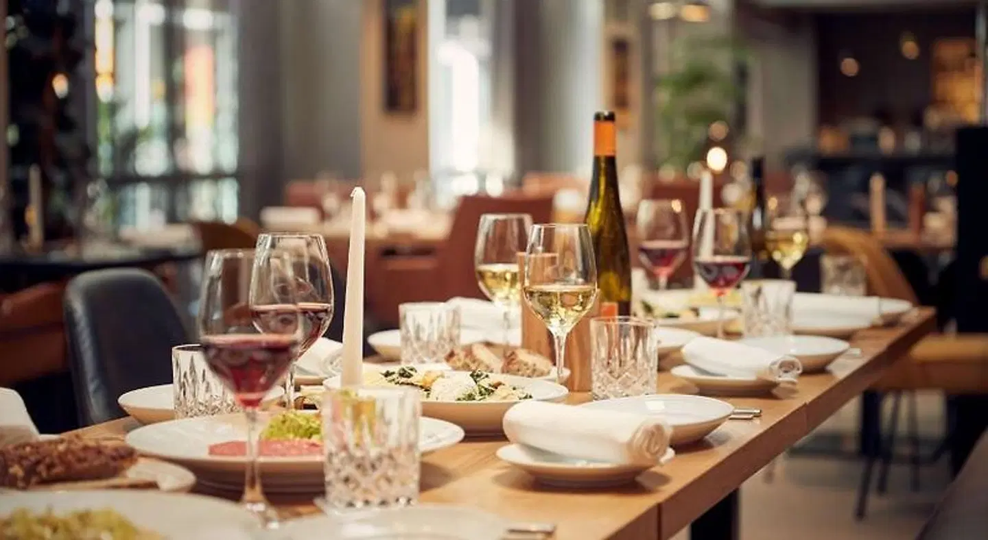 Park Plaza Victoria Restaurant