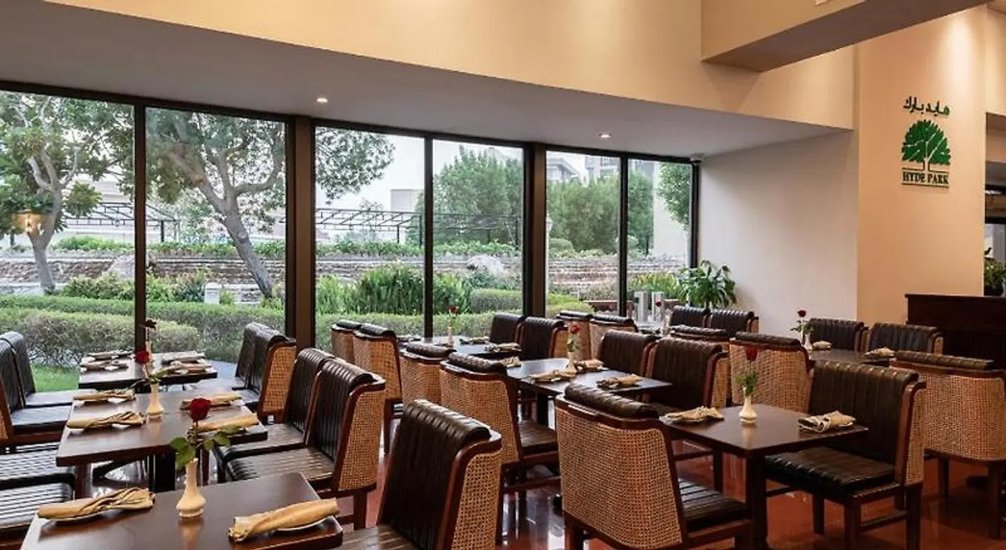 Radisson Blu Hotel Doha Restaurant