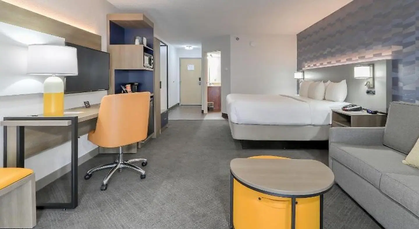 Comfort Inn & Suites at Dollywood Lane ROOM_EXAMPLE