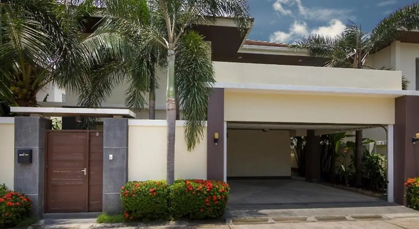 Tropicana Pool Villa EXTERIOR