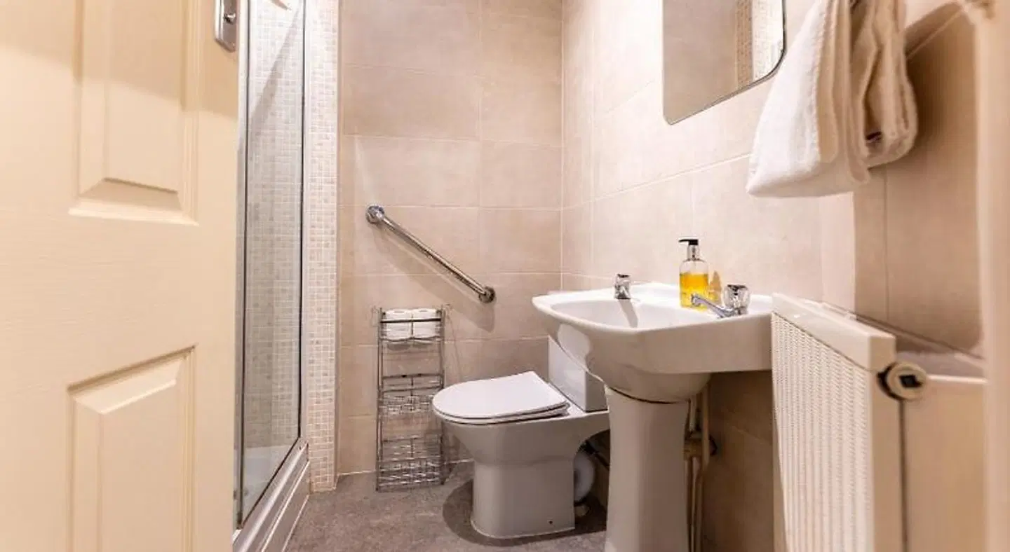 Cransley B&B Badezimmer