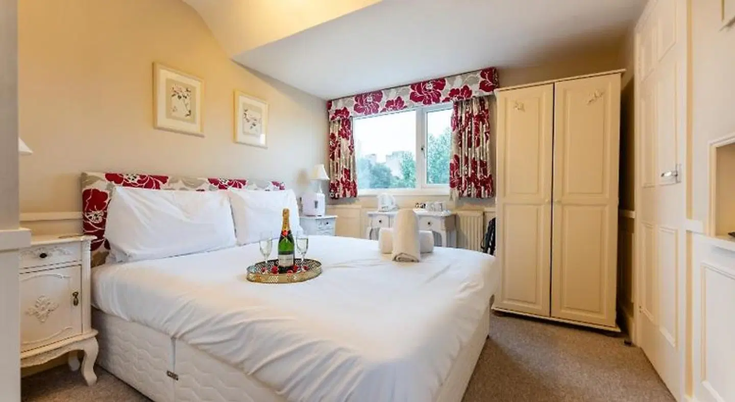 Cransley B&B ROOM_EXAMPLE