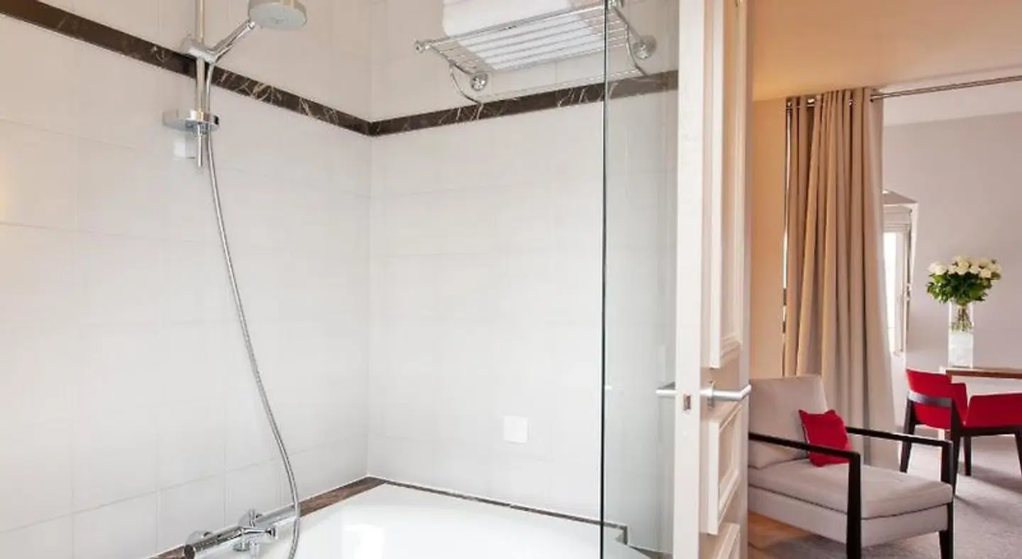 Le Tourville Badezimmer