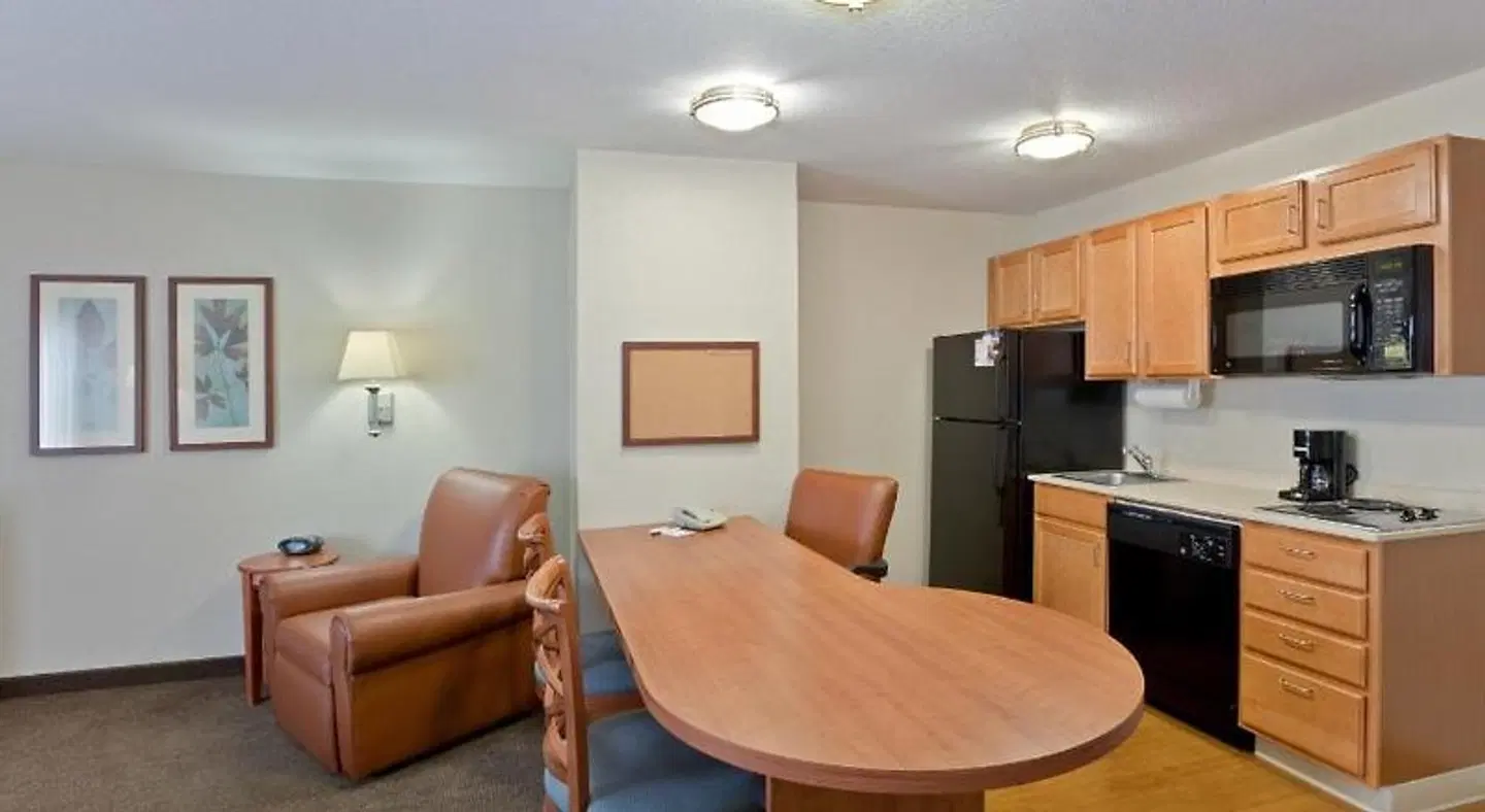 Candlewood Suites Medford by IHG ROOM_EXAMPLE