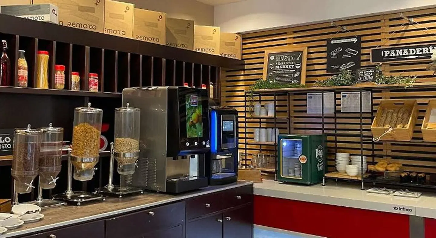 ibis budget Girona Costa Brava Bar
