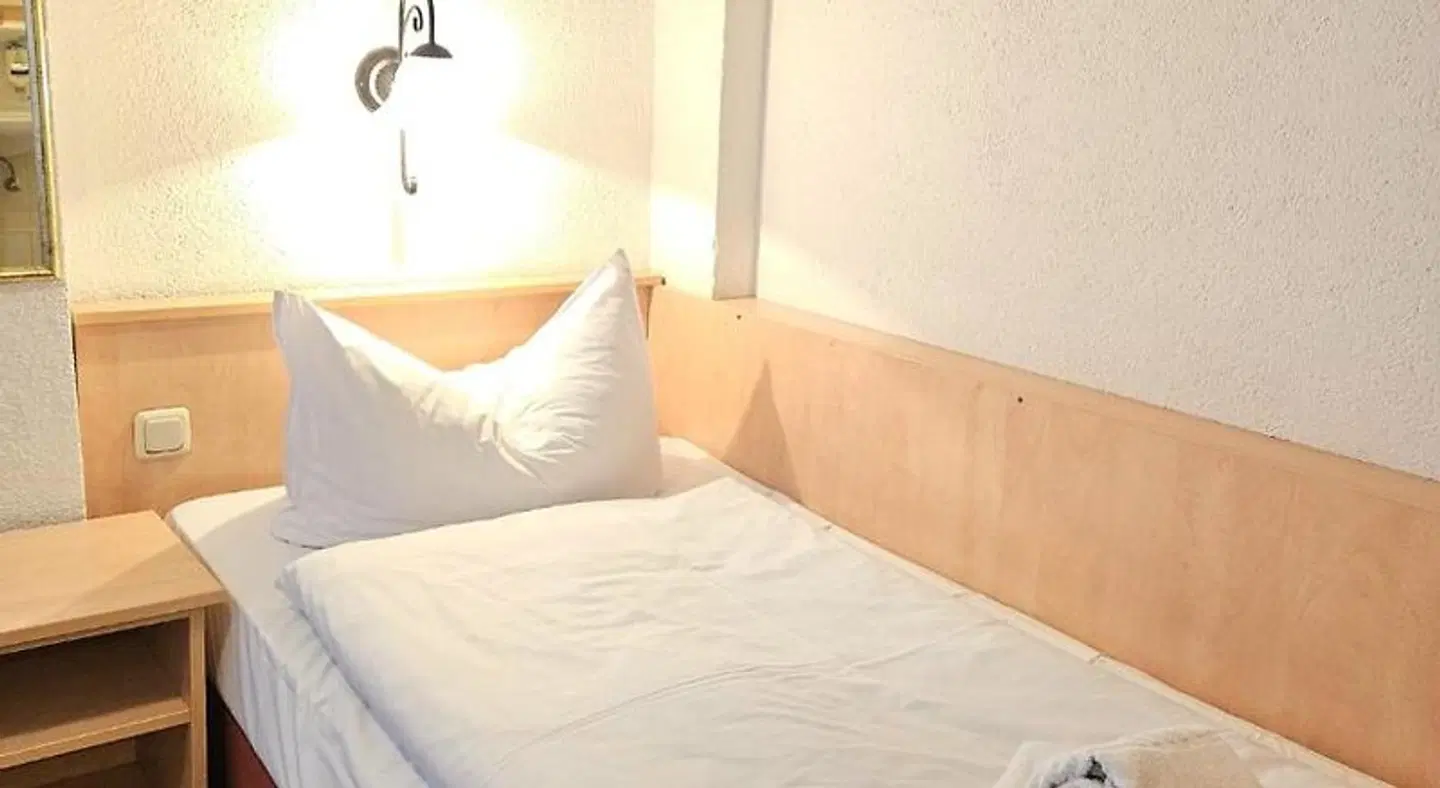 Hotel Zum grünen Kranz ROOM_EXAMPLE