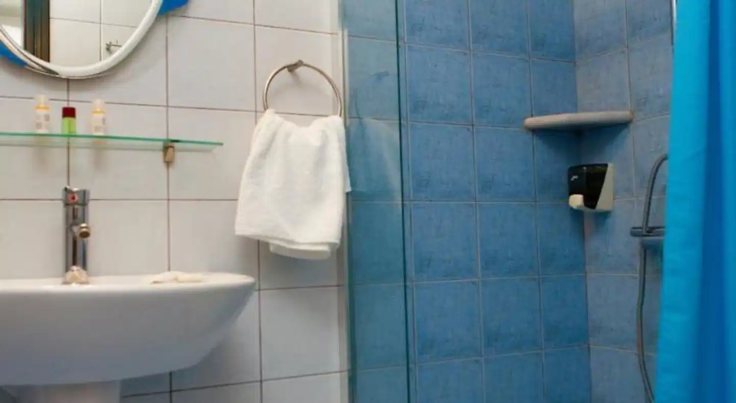 Kalimera Hotel Badezimmer