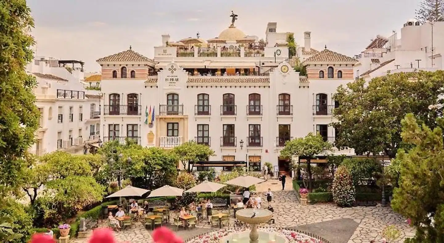 Silken El Pilar Andalucía Aussenansicht