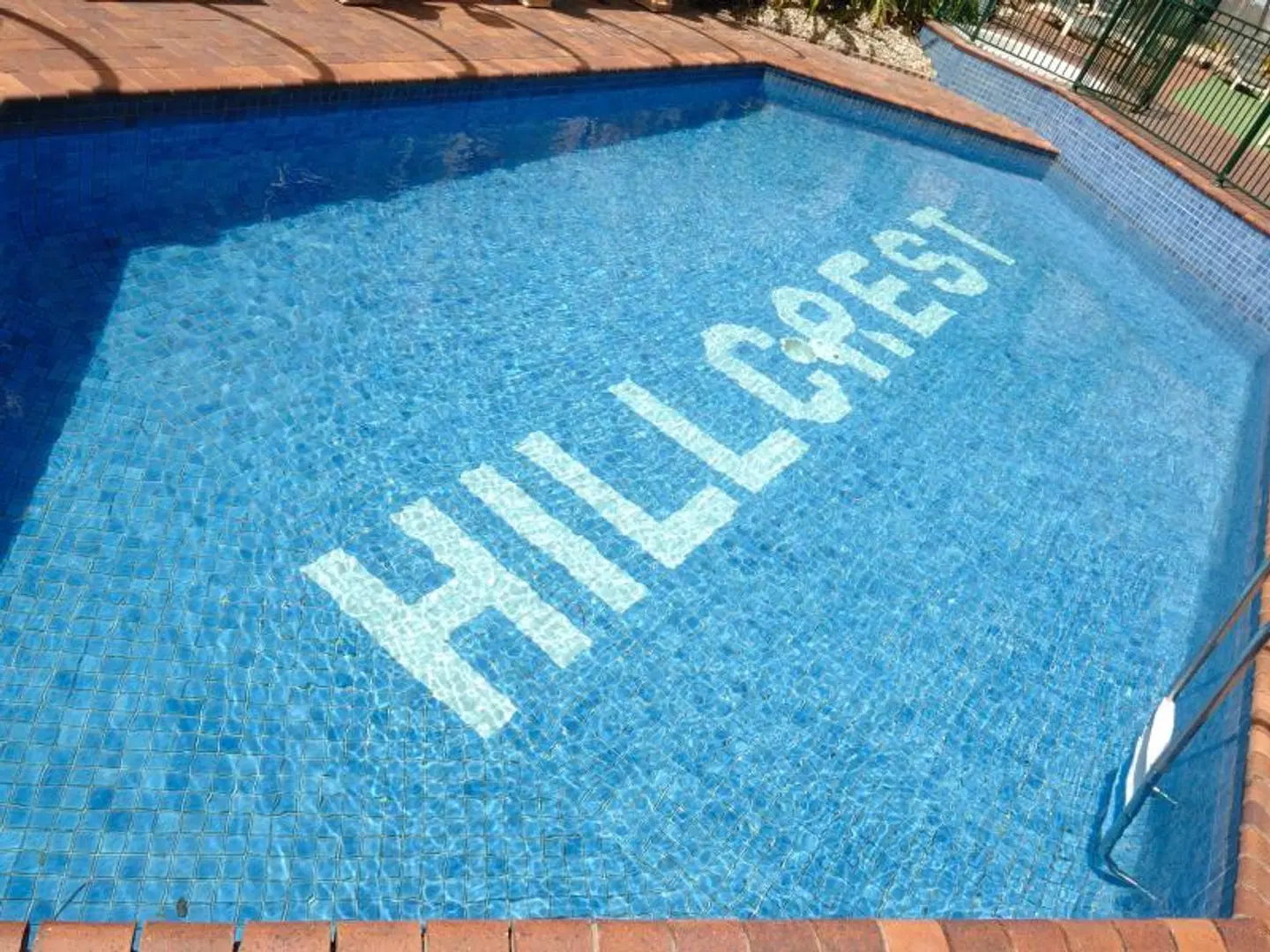 Central Hillcrest Apartments OUTDOOR_POOL
