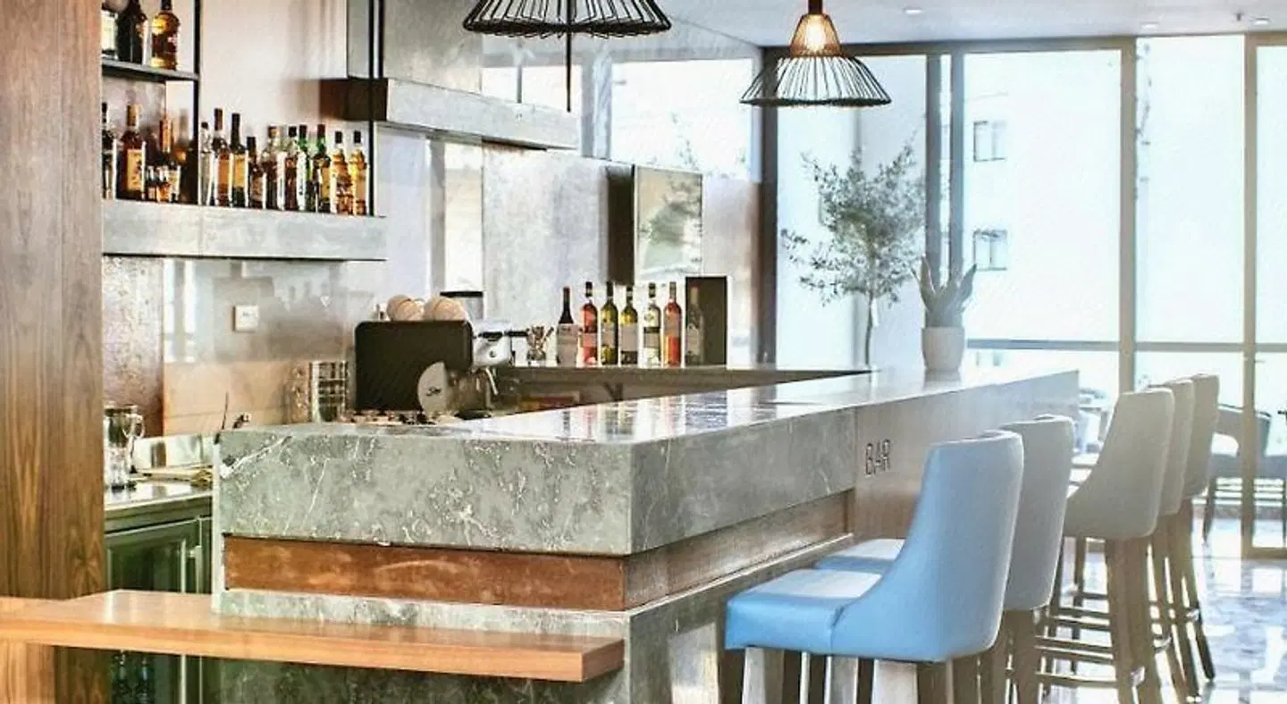 The District Hotel Bar